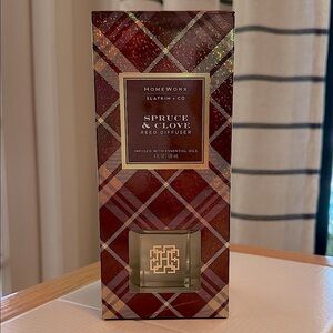 HomeWorx by Slatkin+Co. Fall Fragrance Diffuser. Spruce+Clove, Limited Edition